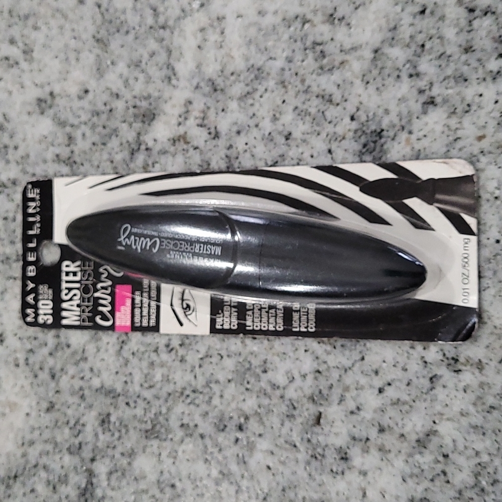Maybelline Master Precise Curvy Black Liquid Eyeliner